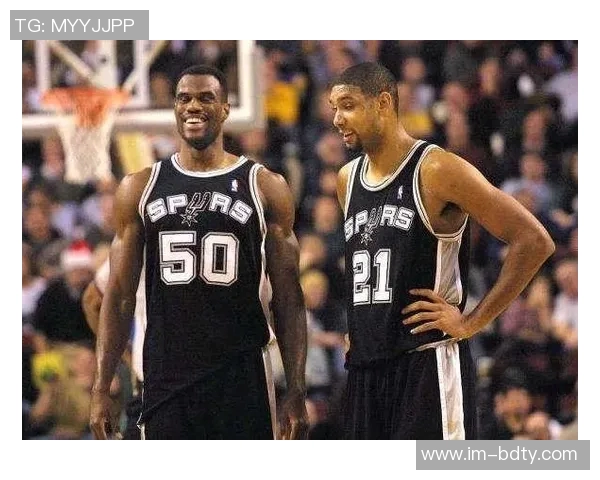 小里弗斯谈双探花现状与詹韦组合的对比分析 小里弗斯谈双探花现状与詹韦组合的对比分析