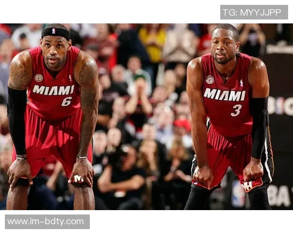 小里弗斯谈双探花现状与詹韦组合的对比分析 小里弗斯谈双探花现状与詹韦组合的对比分析