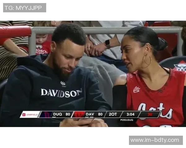 库里分享库里30号立交路牌感恩追梦之路永不停歇